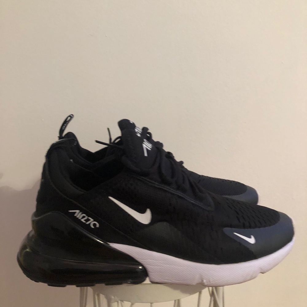 Nike  AirMax 270